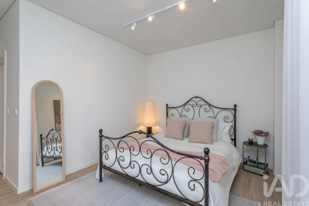Apartamento T2 para Venda em Campolide Foto 20