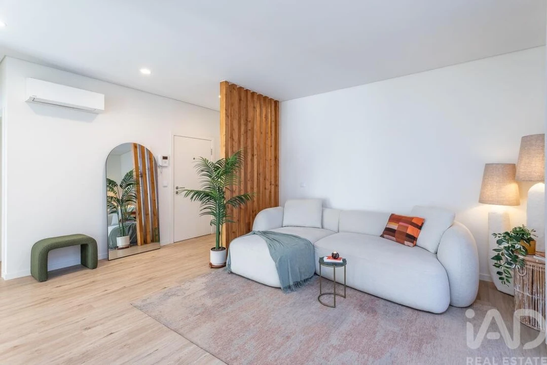 Apartamento T2 para Venda em Campolide Foto 15