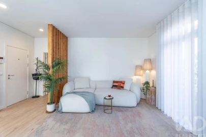 Apartamento T2 para Venda em Campolide