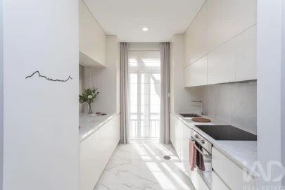 Apartamento T2 para Venda em Campolide