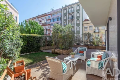 Apartamento T2 para Venda em Campolide