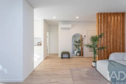 Apartamento T2 para Venda em Campolide