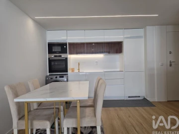 Apartamento T1 para Arrendamento em Mafamude e Vilar do Paraíso