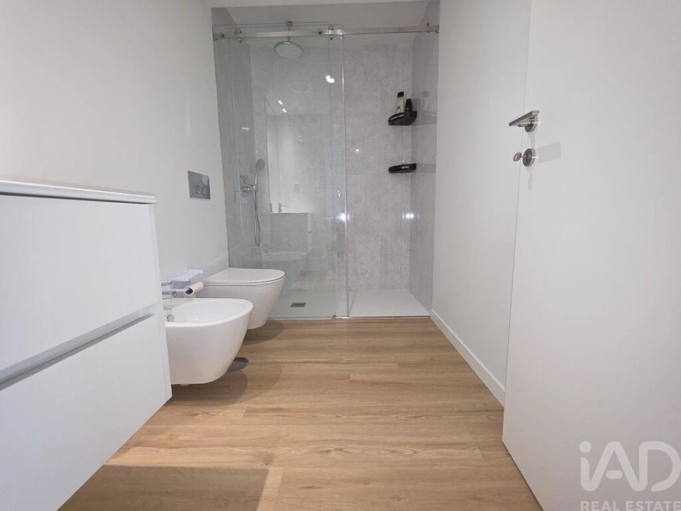 Apartamento T1 para Arrendamento em Mafamude e Vilar do Paraíso Foto 21
