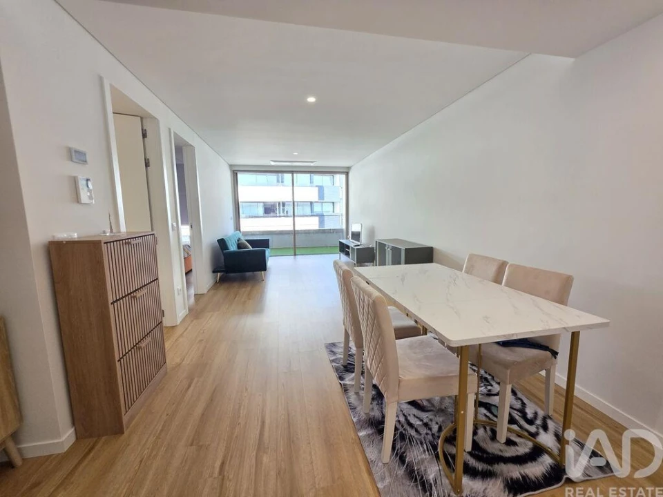 Apartamento T1 para Arrendamento em Mafamude e Vilar do Paraíso Foto 2