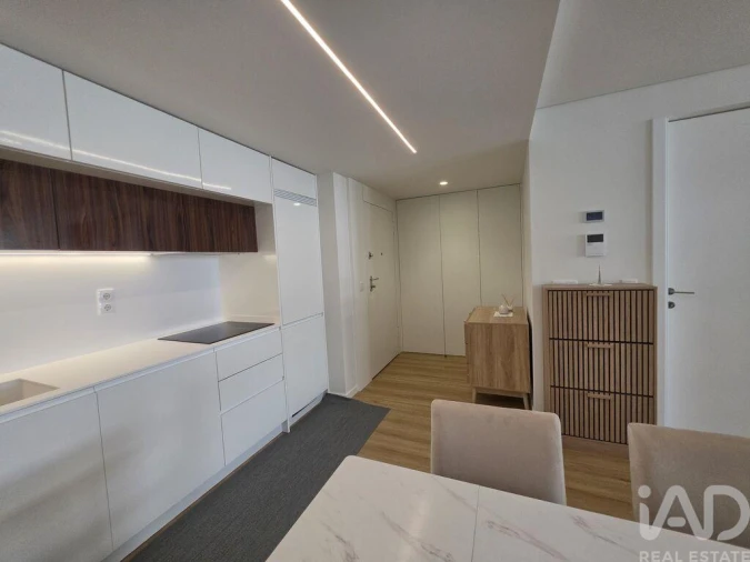 Apartamento T1 para Arrendamento em Mafamude e Vilar do Paraíso Foto 6