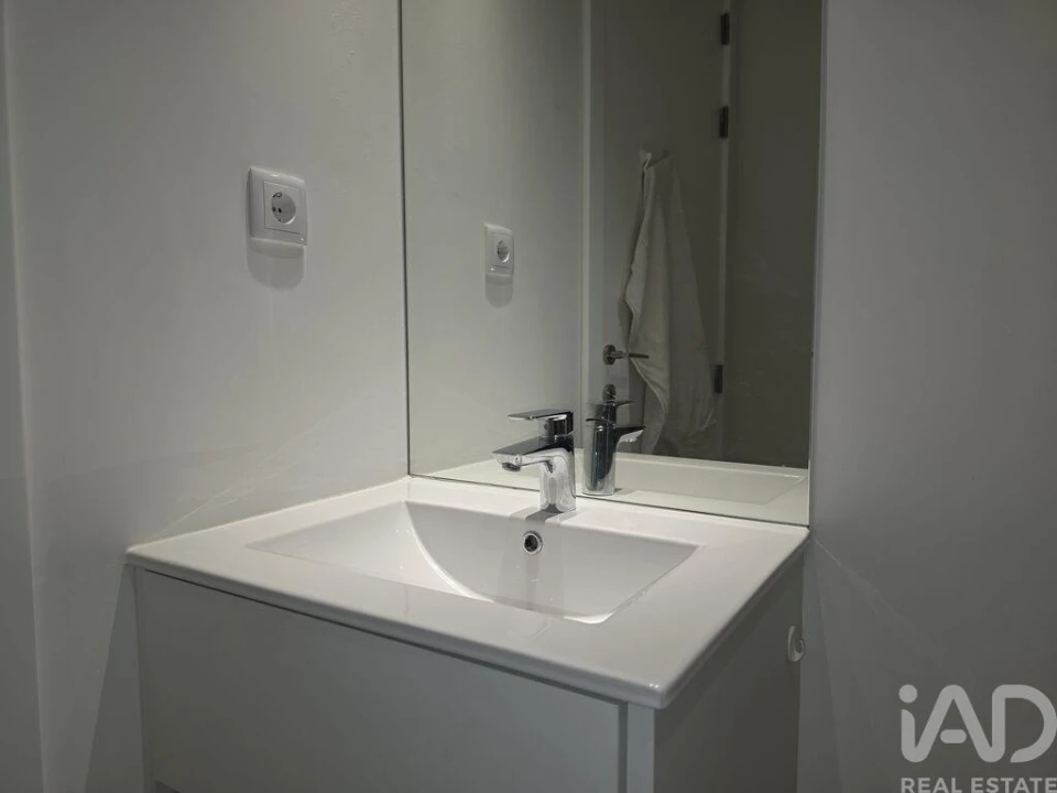Apartamento T1 para Arrendamento em Mafamude e Vilar do Paraíso Foto 24