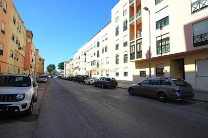 Apartamento T3 para Venda em Quinta do Conde