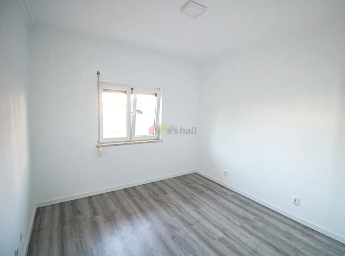 Apartamento T3 para Venda em Quinta do Conde Foto 13