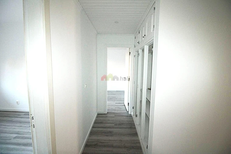 Apartamento T3 para Venda em Quinta do Conde Foto 18