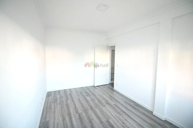 Apartamento T3 para Venda em Quinta do Conde Foto 22