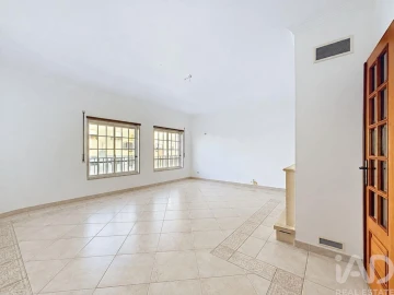 Apartamento T4 para Venda em Amora