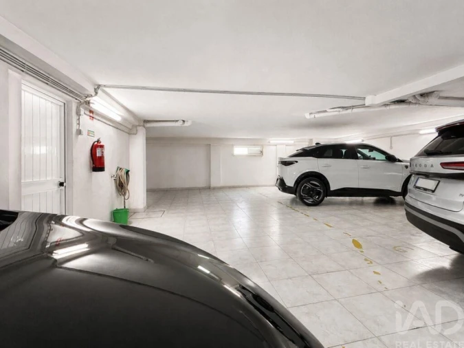 Apartamento T4 para Venda em Amora Foto 28