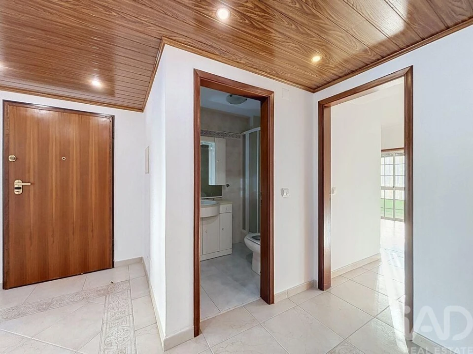 Apartamento T4 para Venda em Amora Foto 9