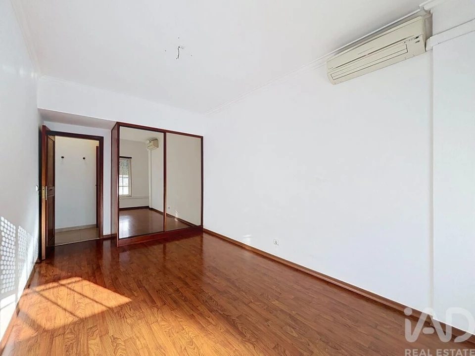Apartamento T4 para Venda em Amora Foto 13