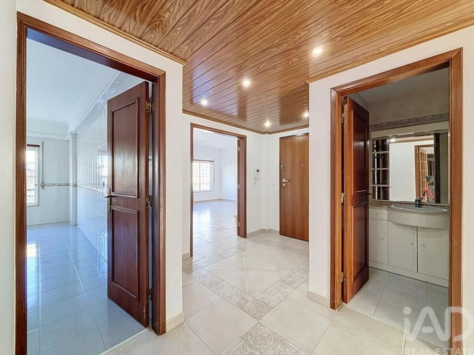Apartamento T4 para Venda em Amora Foto 10