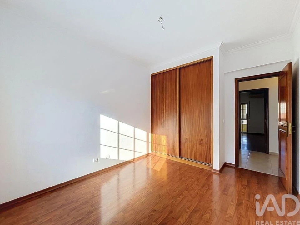 Apartamento T4 para Venda em Amora Foto 15