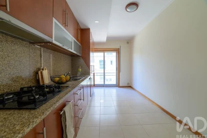 Apartamento T2 para Venda em Santa Maria da Feira, Travanca, Sanfins e Espargo