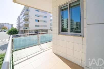 Apartamento T2 para Venda em Santa Maria da Feira, Travanca, Sanfins e Espargo