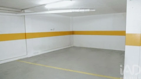 Apartamento T2 para Venda em Santa Maria da Feira, Travanca, Sanfins e Espargo