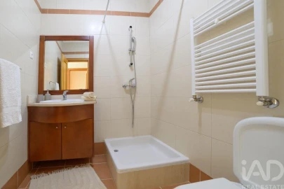 Apartamento T2 para Venda em Santa Maria da Feira, Travanca, Sanfins e Espargo