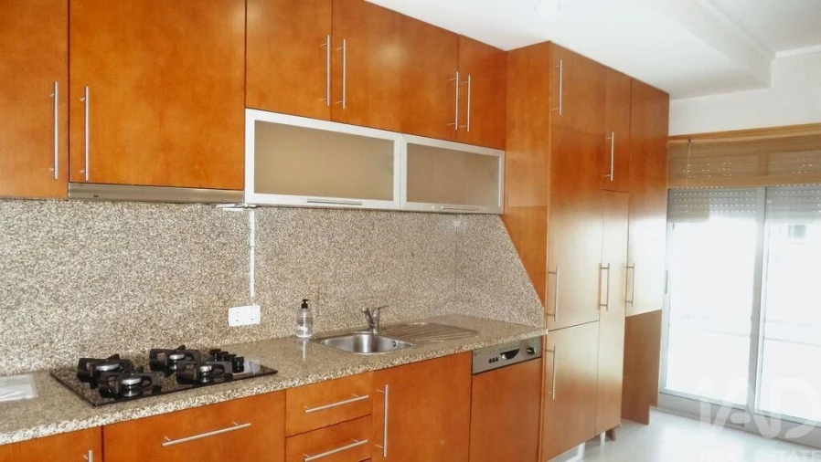 Apartamento T2 para Venda em Santa Maria da Feira, Travanca, Sanfins e Espargo Foto 4