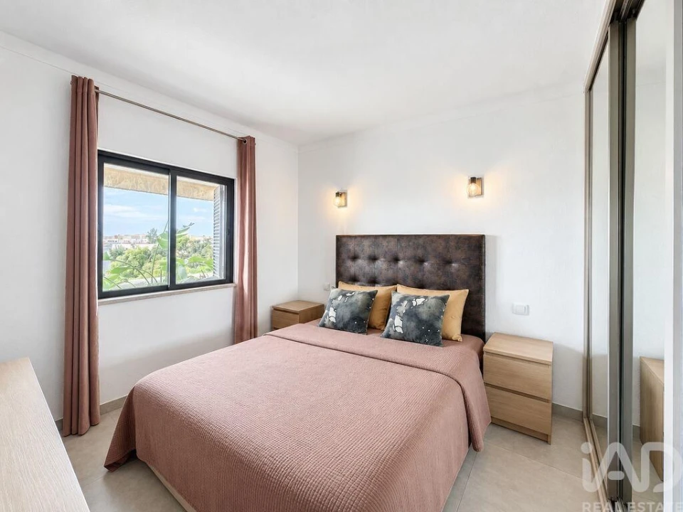 Apartamento T2 para Venda em Quarteira Foto 6