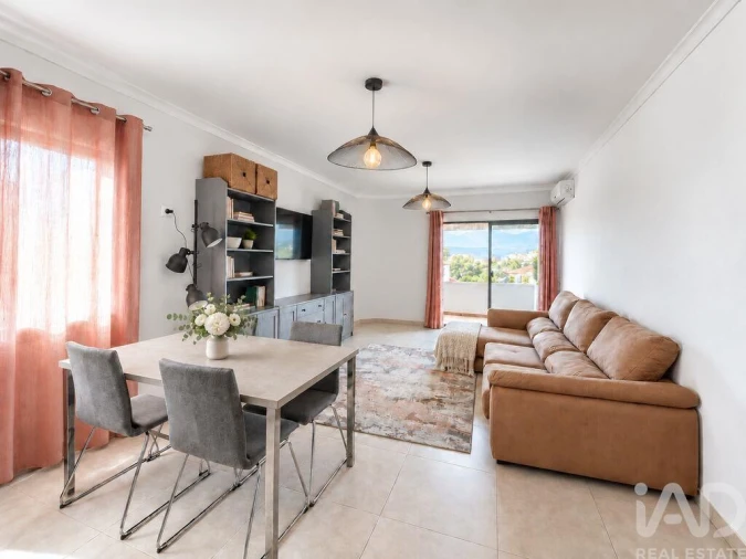 Apartamento T2 para Venda em Quarteira Foto 4