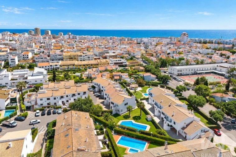 Apartamento T2 para Venda em Quarteira Foto 26