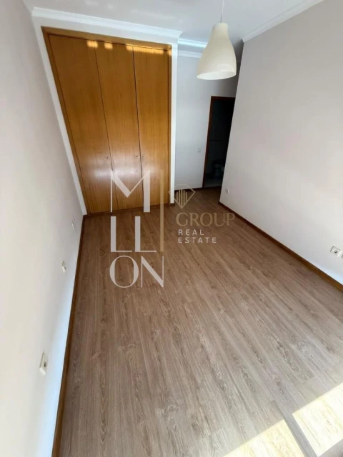 Apartamento T2 para Venda em Vilar de Andorinho