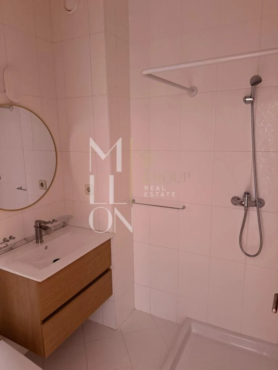 Apartamento T2 para Venda em Vilar de Andorinho Foto 17