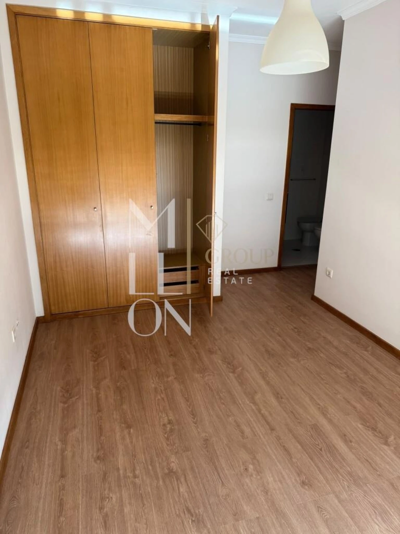 Apartamento T2 para Venda em Vilar de Andorinho Foto 10