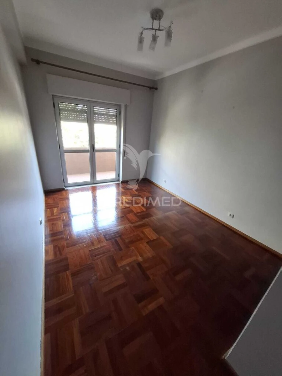 Apartamento T3 para Venda em Rio Maior Foto 12