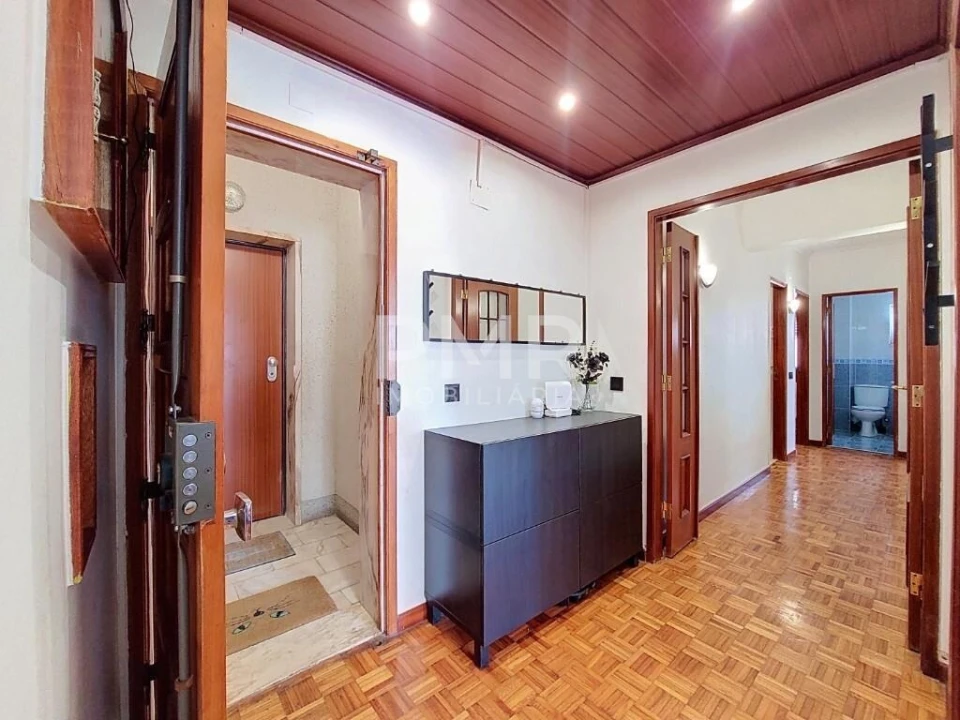 Apartamento T3 para Venda em Mina de Água Foto 3