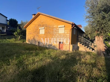Moradia T2 para Venda em Goães