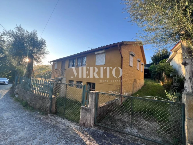 Moradia T2 para Venda em Goães Foto 10