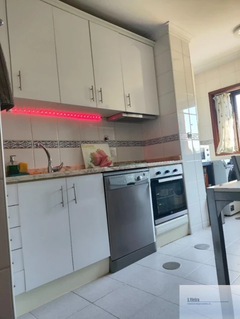 Apartamento T2 para Venda em Mafamude e Vilar do Paraíso