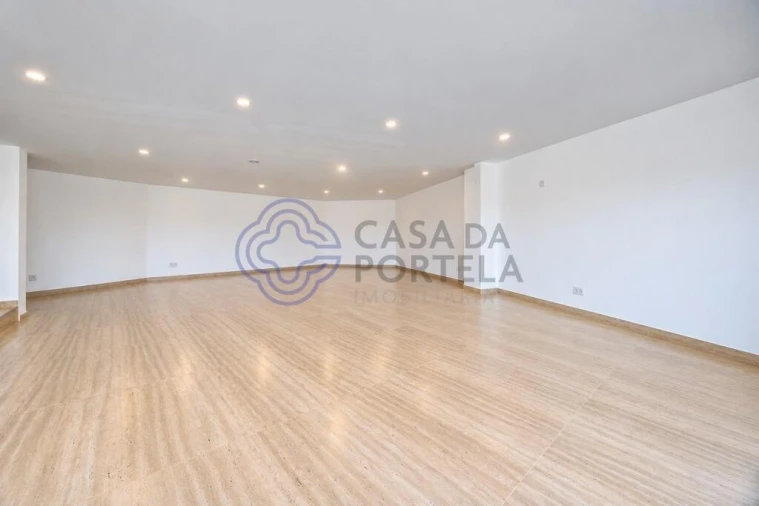 Moradia T1 para Venda em Querença, Tôr e Benafim Foto 30