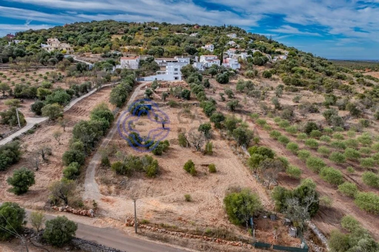 Moradia T1 para Venda em Querença, Tôr e Benafim Foto 34