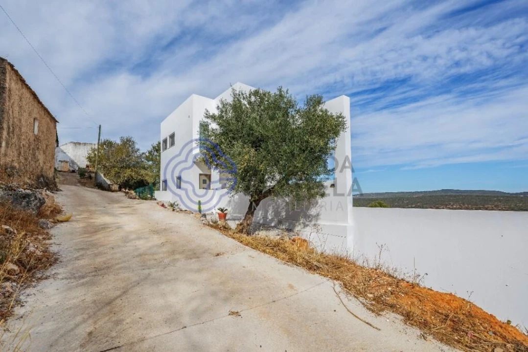 Moradia T1 para Venda em Querença, Tôr e Benafim Foto 31