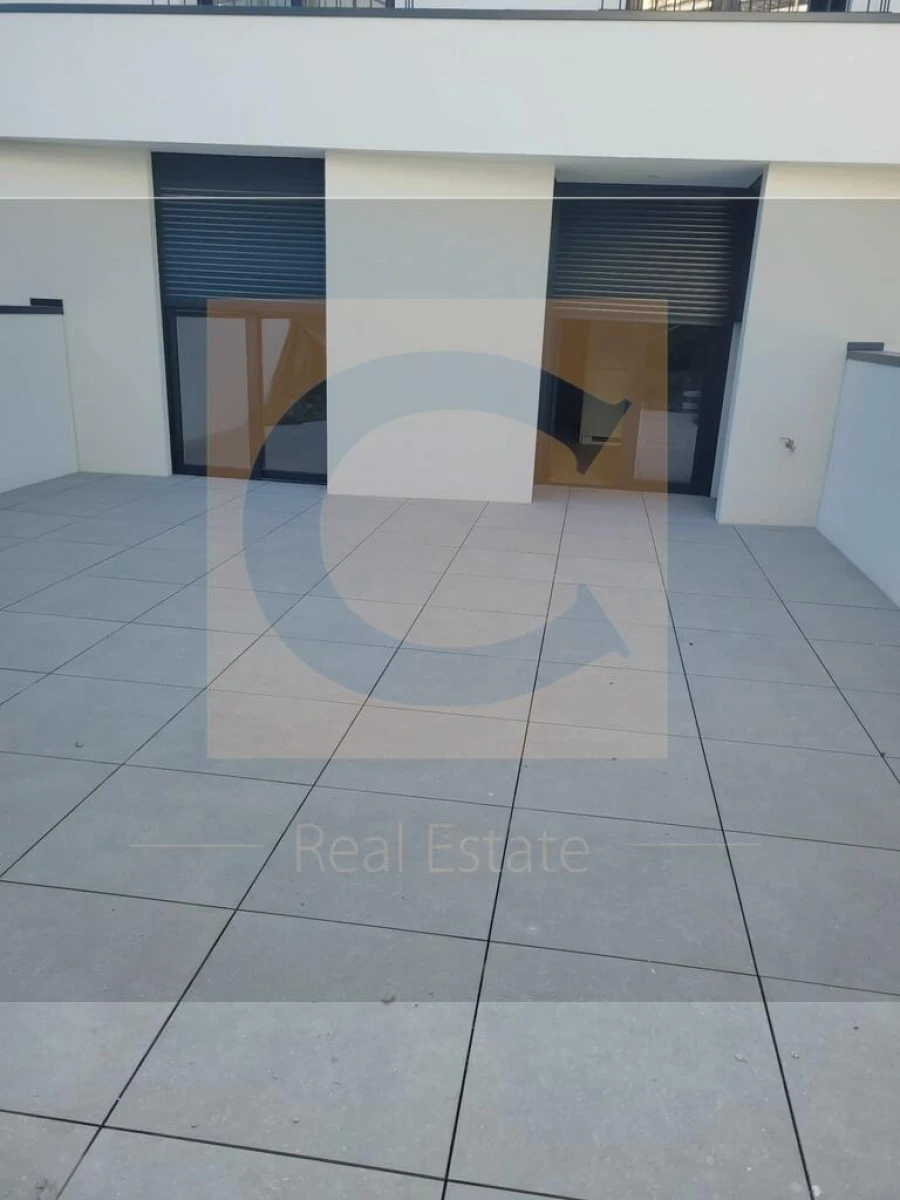 Apartamento T1 para Venda em Paranhos Foto 7