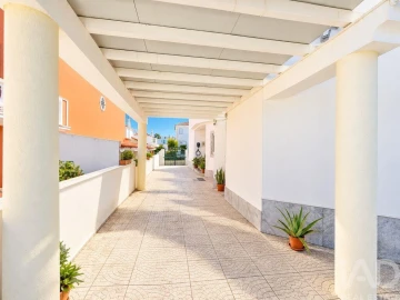 Moradia T5 para Venda em Beja (Salvador e Santa Maria da Feira)