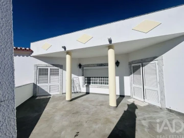 Moradia T5 para Venda em Beja (Salvador e Santa Maria da Feira)