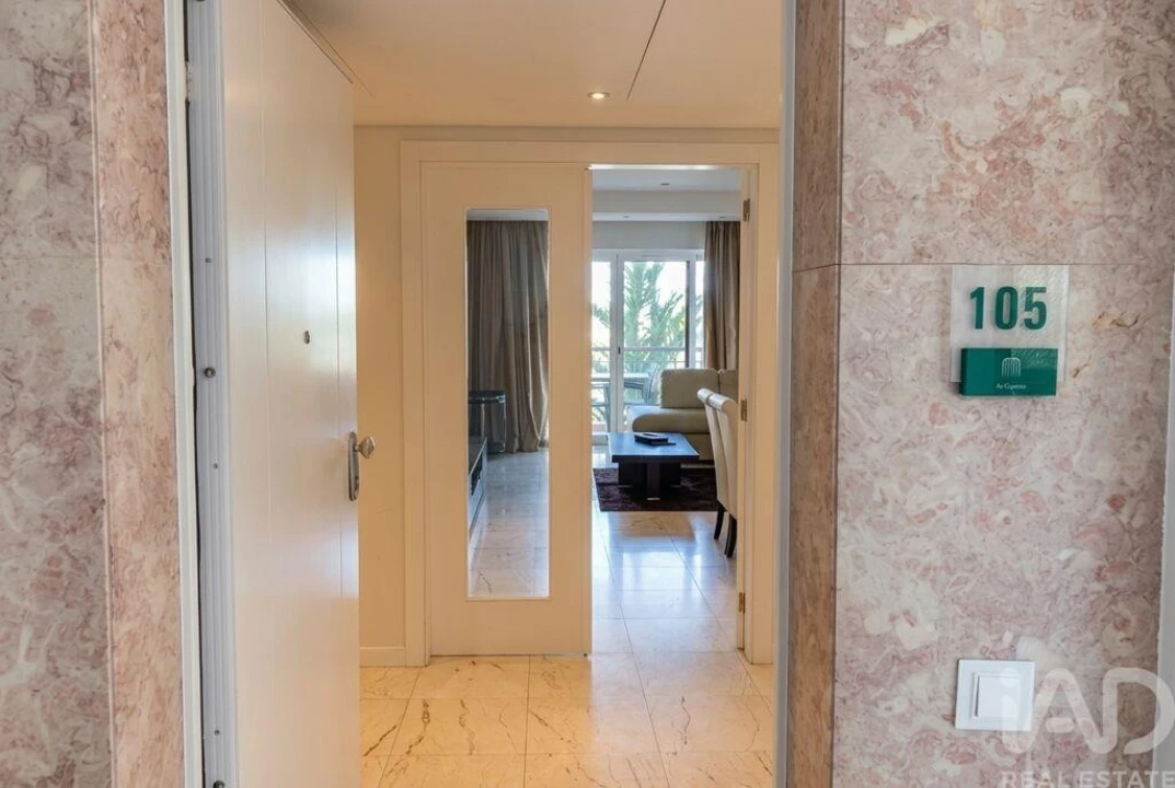 Apartamento T2 para Venda em Quarteira Foto 6