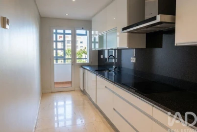 Apartamento T2 para Venda em Quarteira