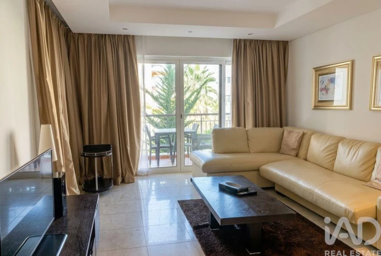 Apartamento T2 para Venda em Quarteira Foto 3