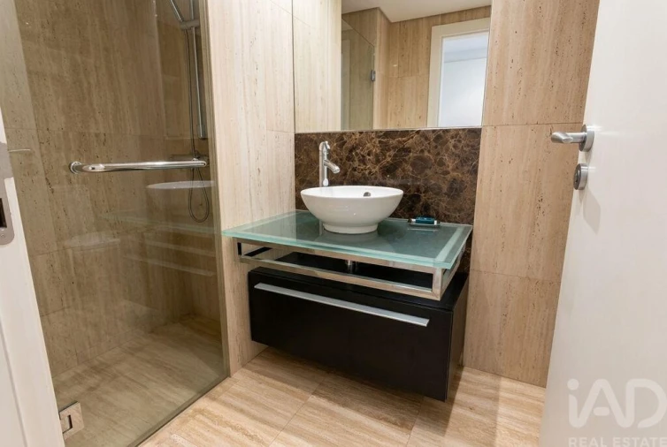 Apartamento T2 para Venda em Quarteira Foto 9