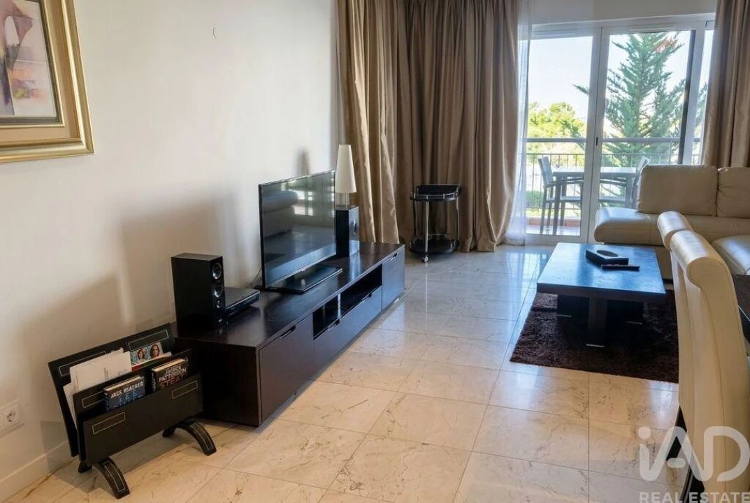 Apartamento T2 para Venda em Quarteira Foto 4