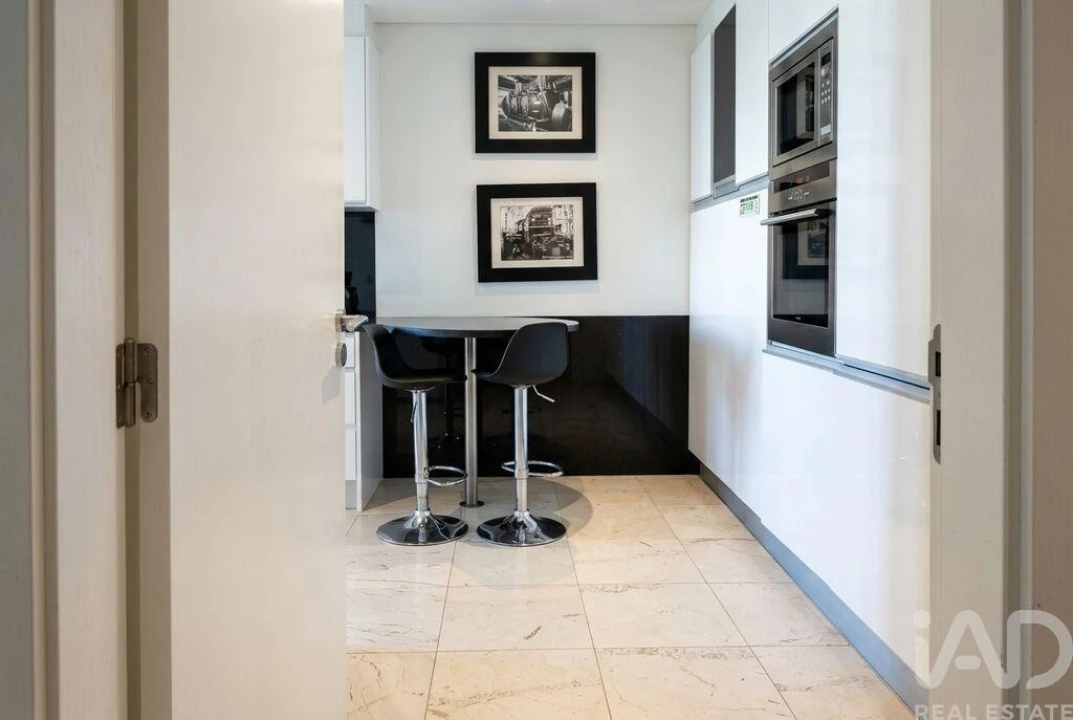Apartamento T2 para Venda em Quarteira Foto 11