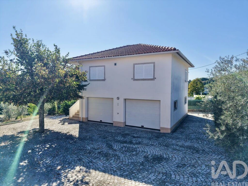 Moradia T1 para Venda em Cabanas de Viriato Foto 1